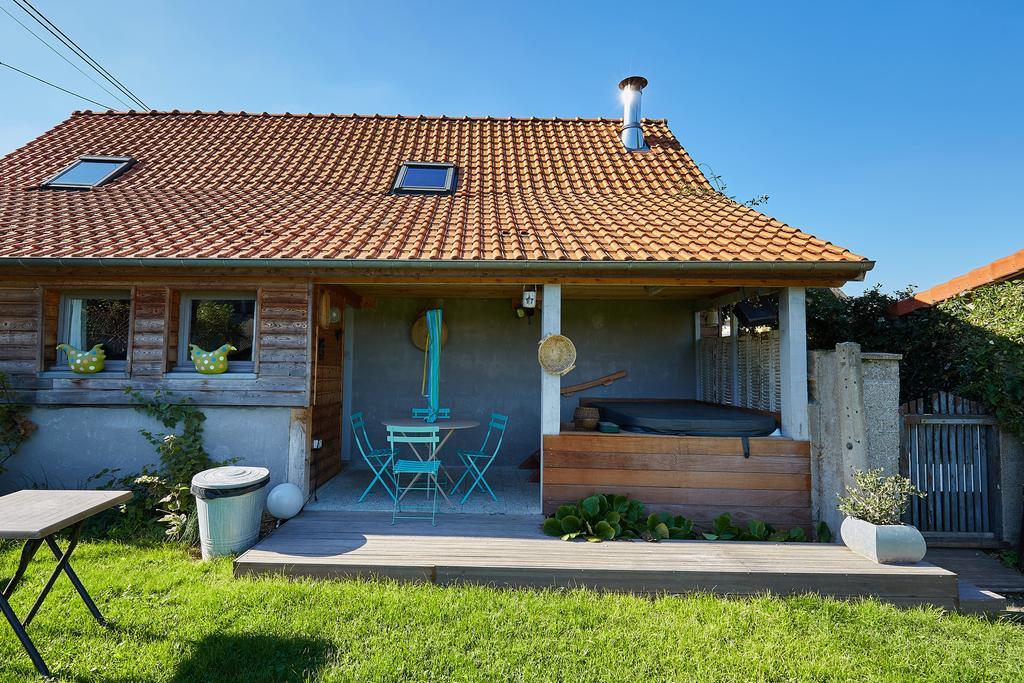 Les Gites De L'Yeres Cuverville-sur-Yeres Exterior foto